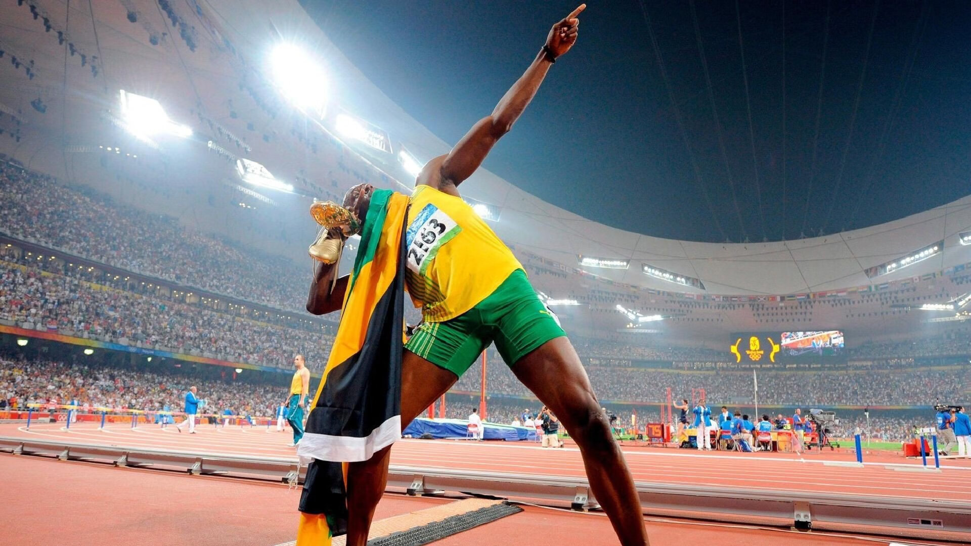 爱游戏电竞官网-跳水决赛波兰女将冷静沉着，波兰跳水运动员女